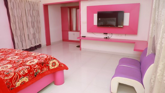 2 Bed Suite Interior - Murali Inn